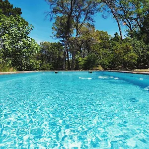 https://demeure-en-pierre-au-cur-dun-cadre-exceptionnel.fr-provencehotel.com